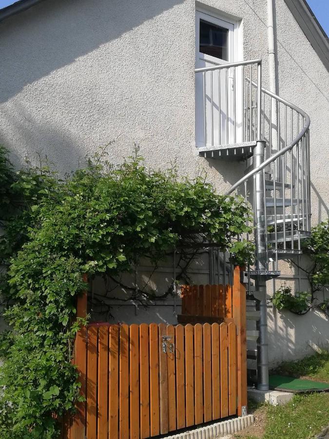 Retro Apartment Graz Exterior foto